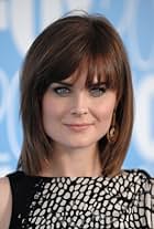 Emily Deschanel