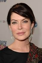 Lara Flynn Boyle