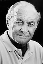 Robert Loggia