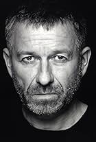 Sean Pertwee