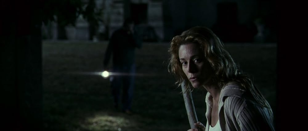 یتیم‌ خانه