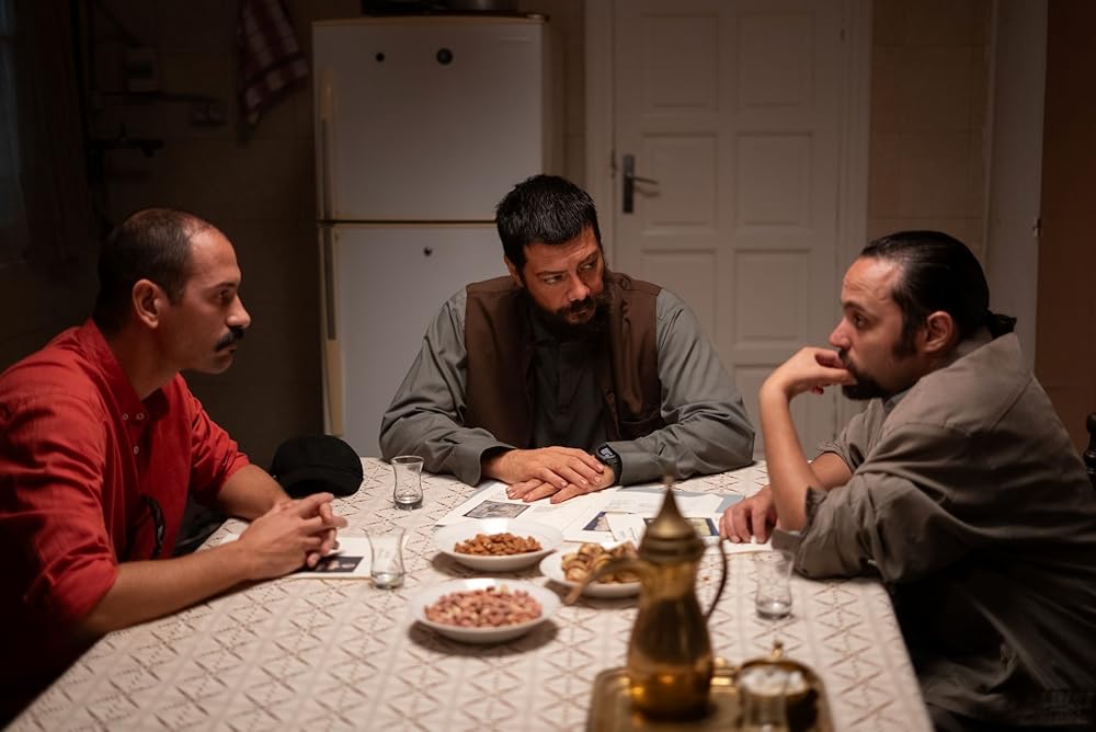 رقه : جاسوس علیه جاسوس