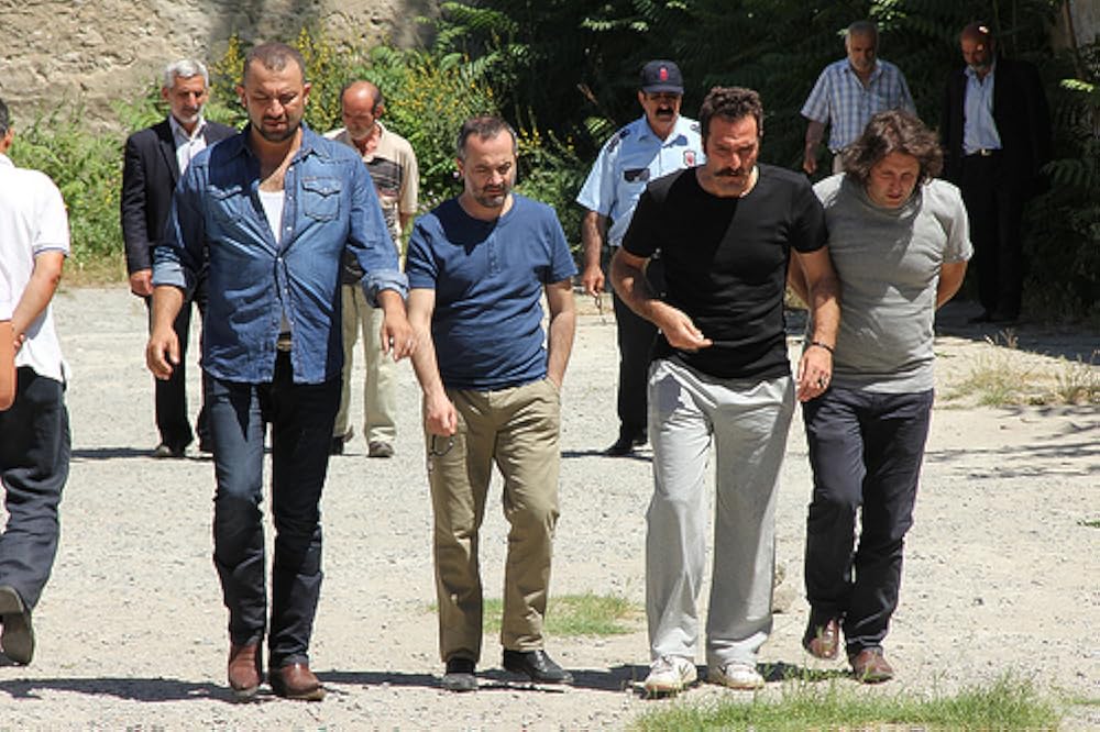 رقص با شغال‌ها ۲