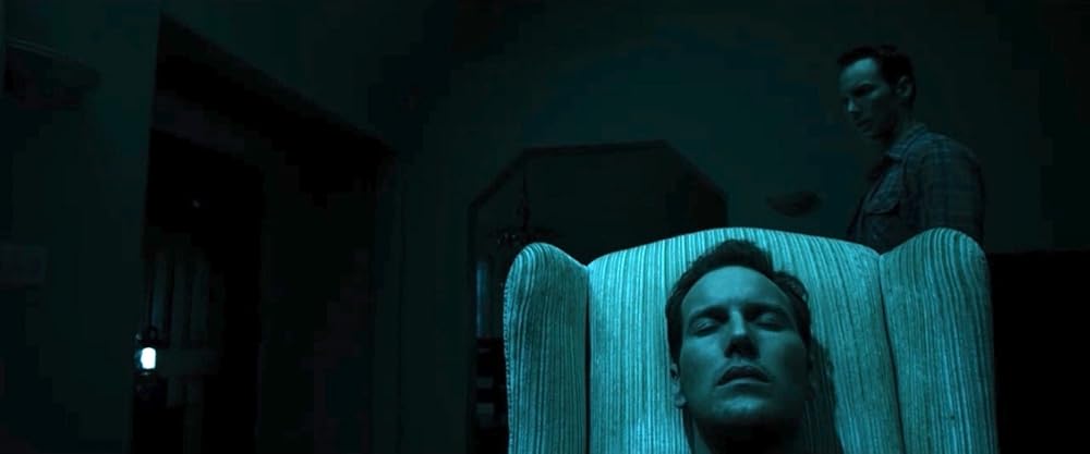 توطئه‌ آمیز