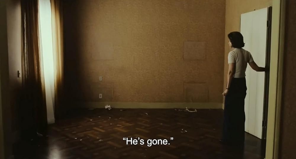 هنوز اینجا هستم