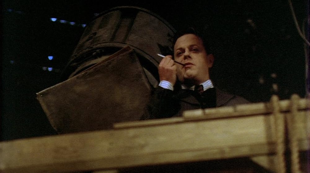 سایهٔ خون‌آشام