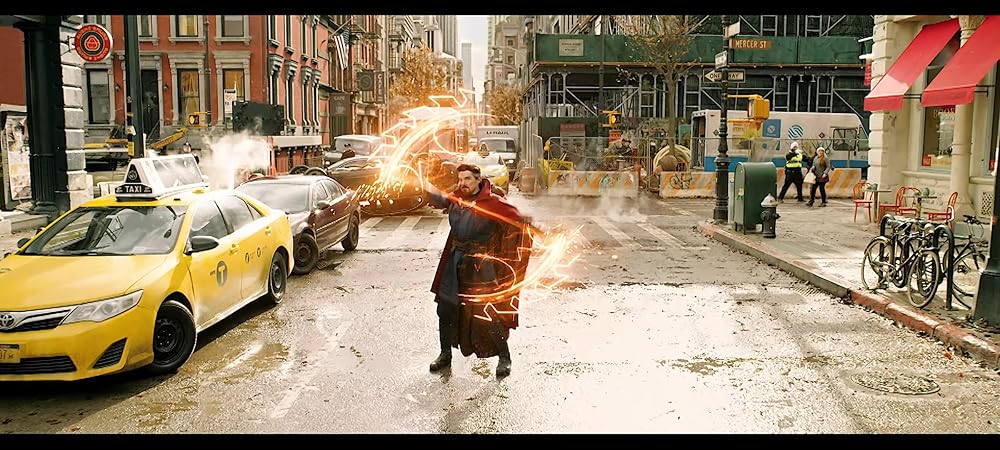 دکتر استرنج در چندجهانی جنون