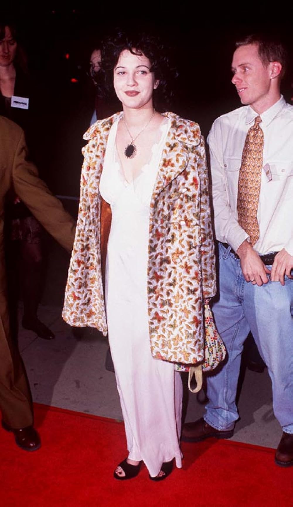 از گرگ‌ و میش تا سحر