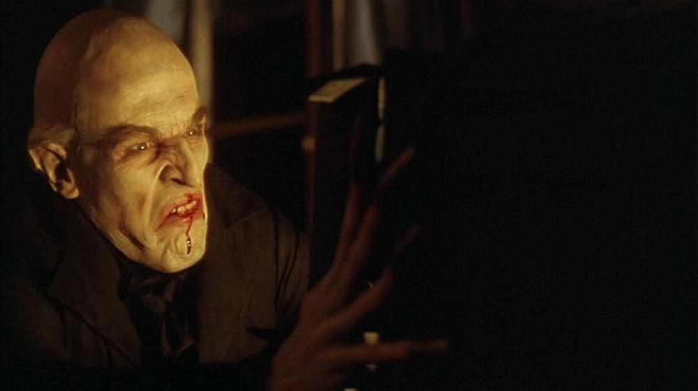 سایهٔ خون‌آشام