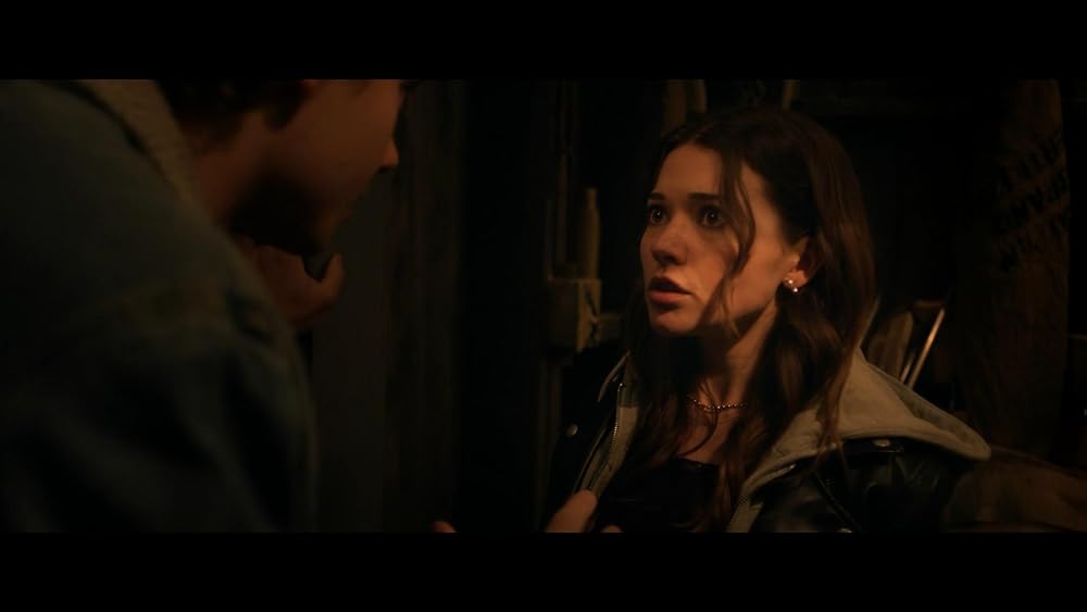 دلقک در مزرعه ذرت