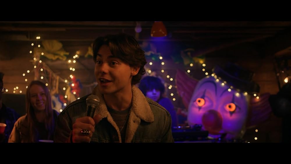 دلقک در مزرعه ذرت