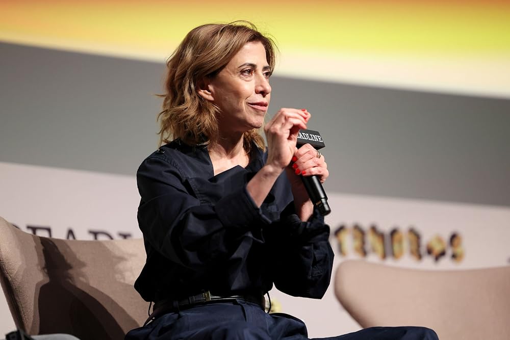 هنوز اینجا هستم