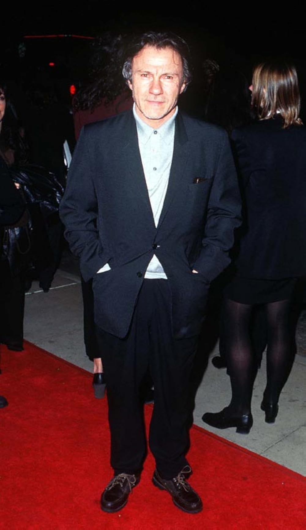 از گرگ‌ و میش تا سحر