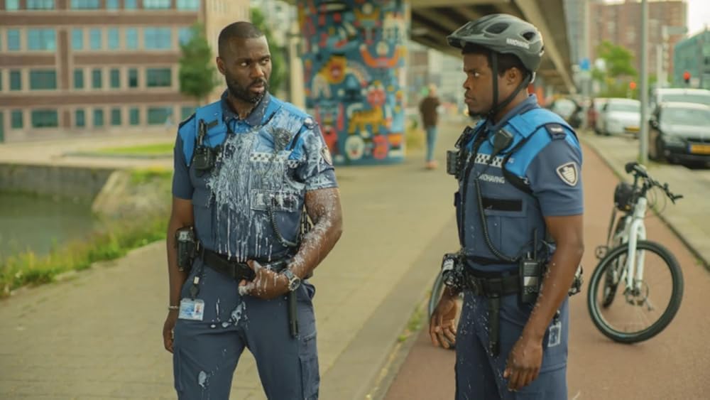 تقریباً پلیس