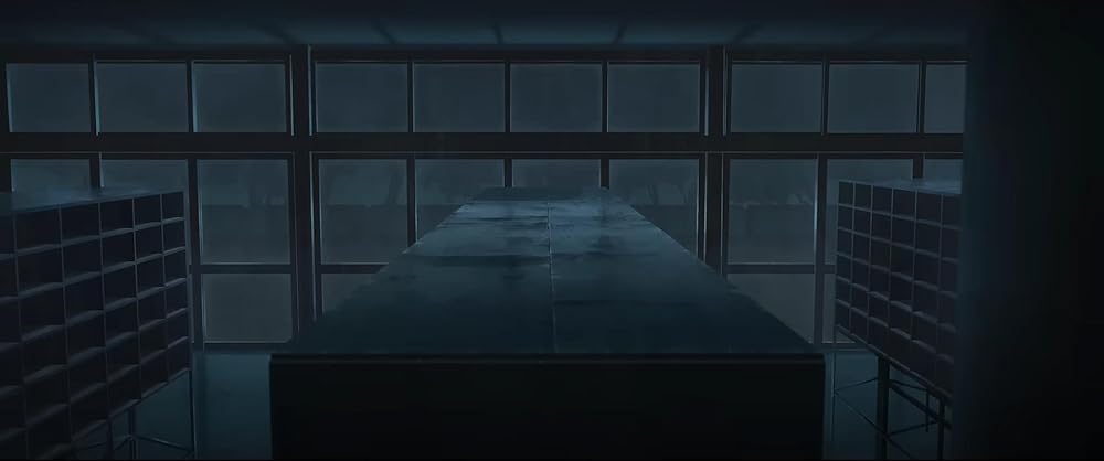 مرد اره برقی - فیلم: رز آرک