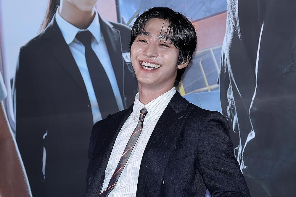 خواننده دانای کل: پیشگویی