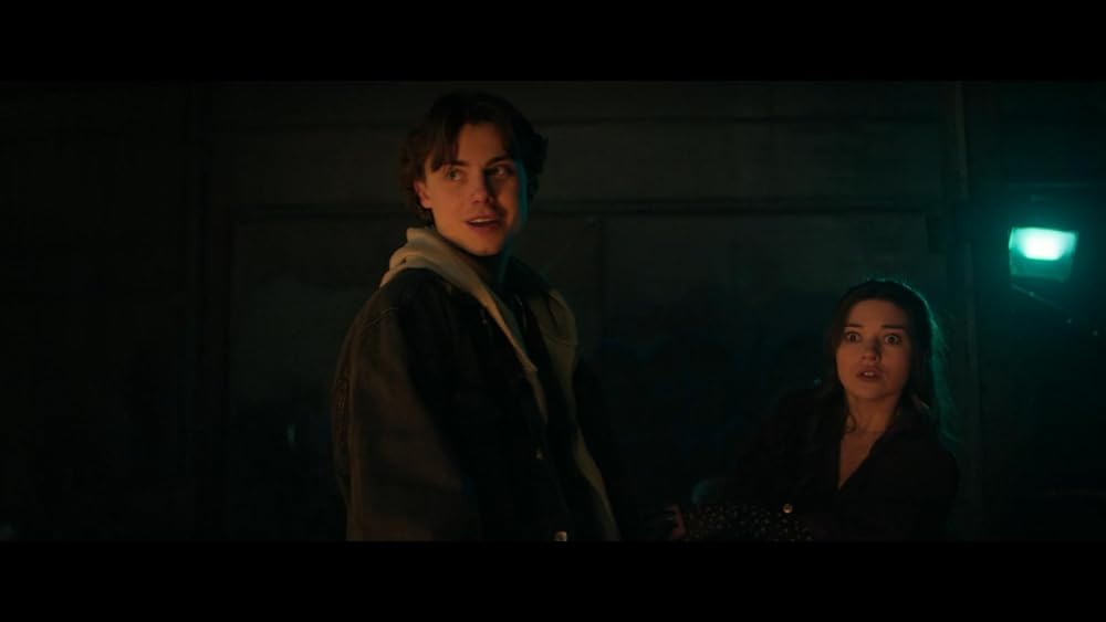 دلقک در مزرعه ذرت