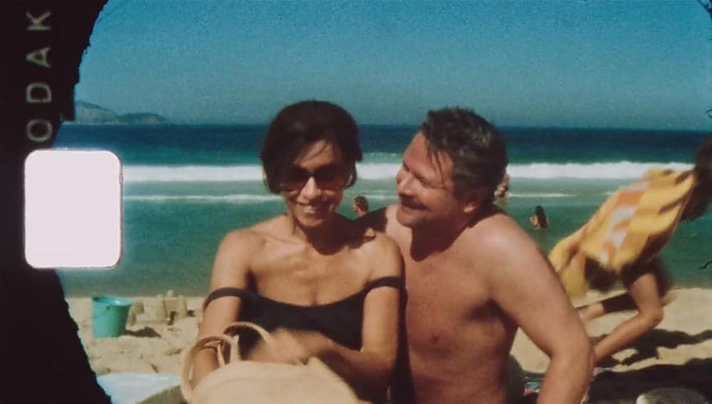 هنوز اینجا هستم