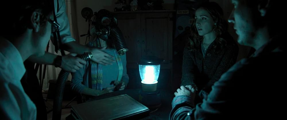 توطئه‌ آمیز