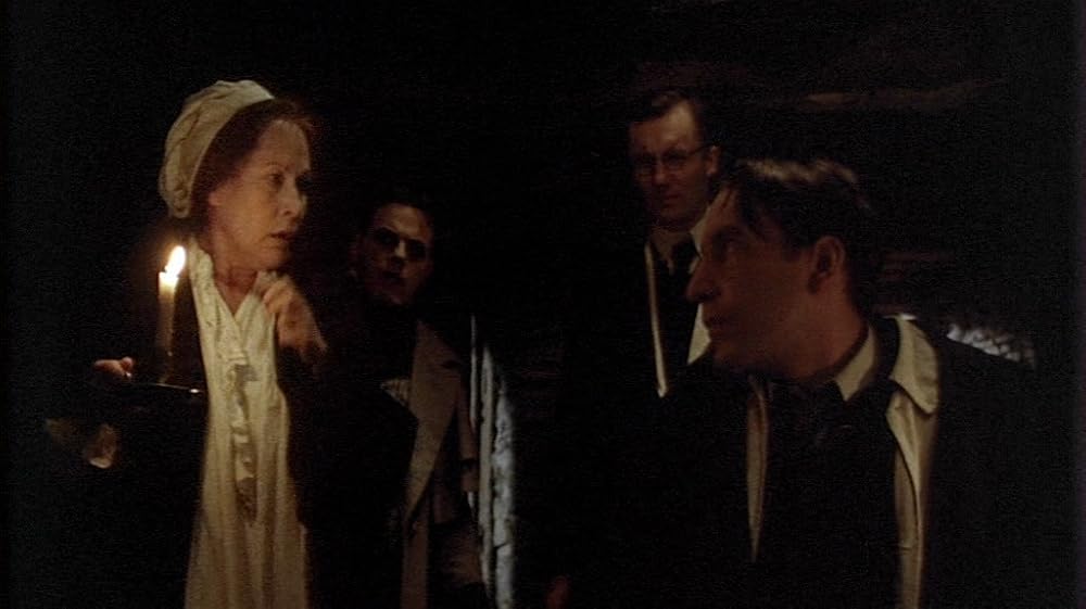 سایهٔ خون‌آشام