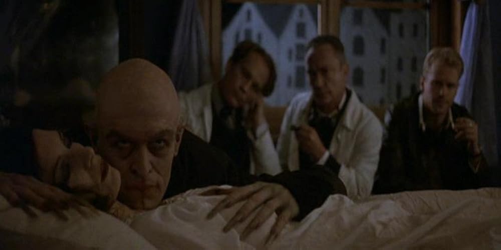 سایهٔ خون‌آشام