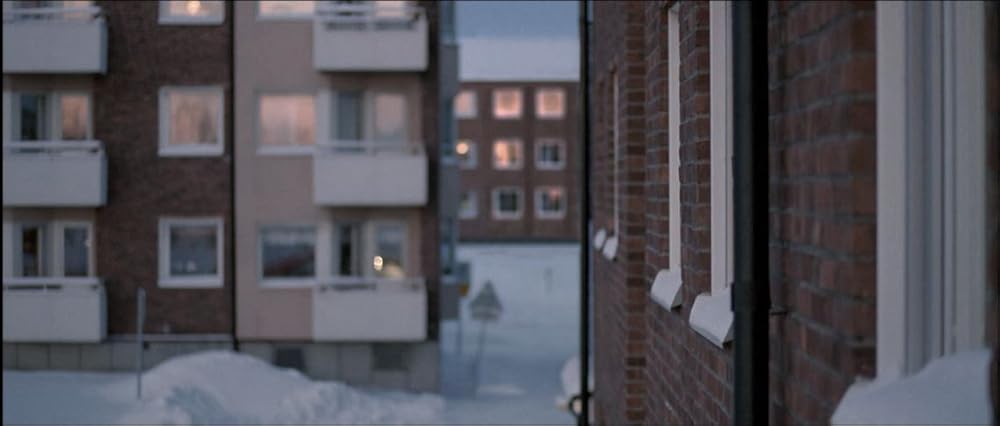 آدم درست را راه بده