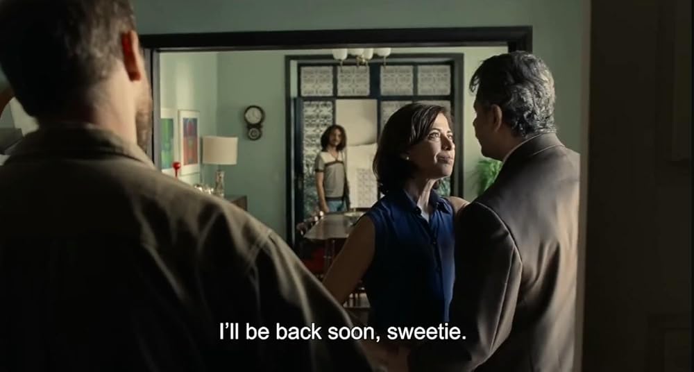 هنوز اینجا هستم