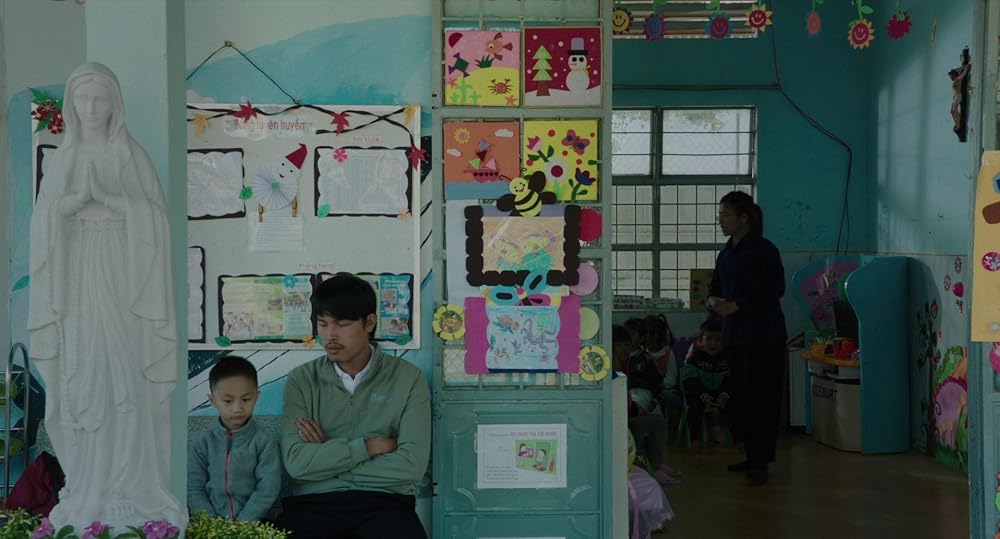 درون پوسته پیله زرد