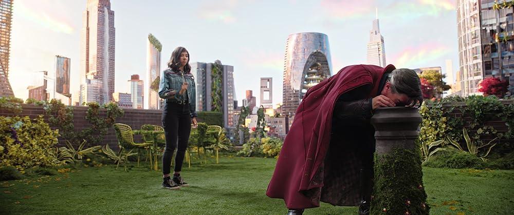 دکتر استرنج در چندجهانی جنون