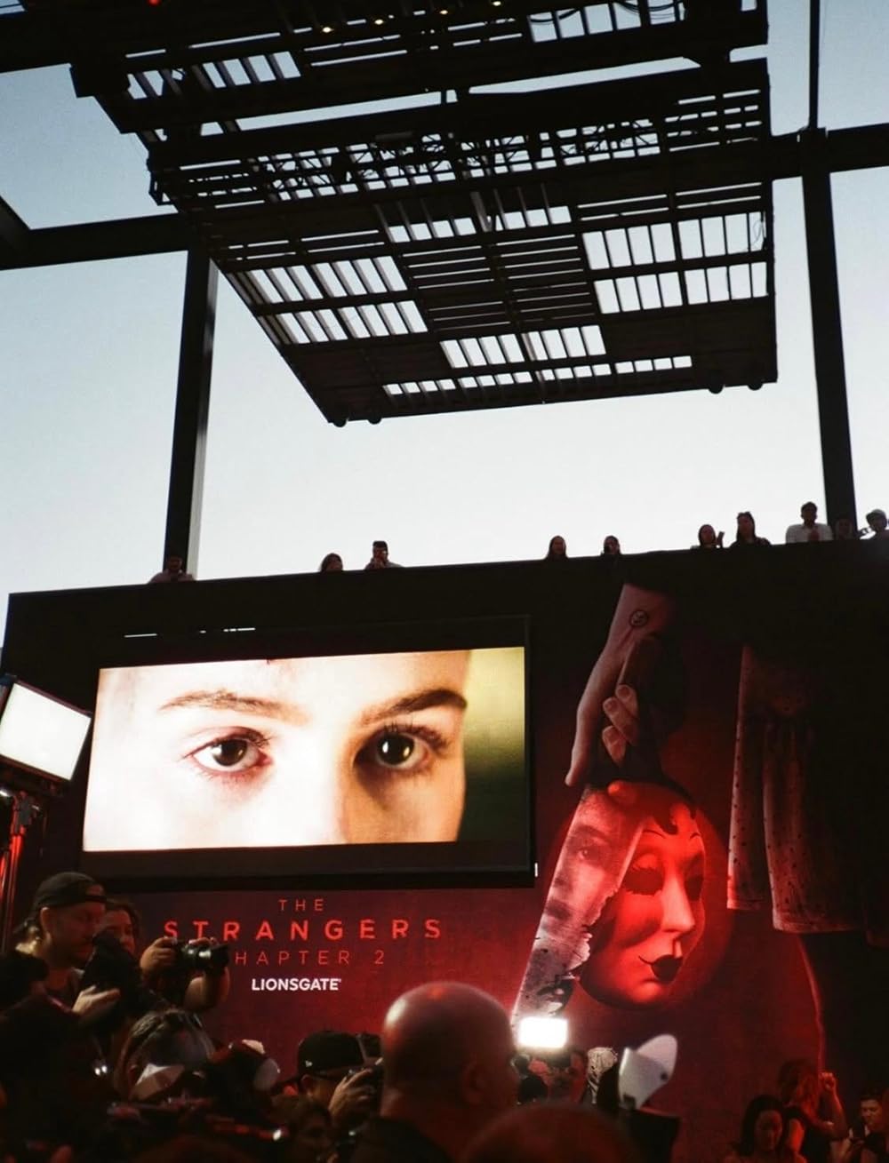 غریبه ها بخش ۲