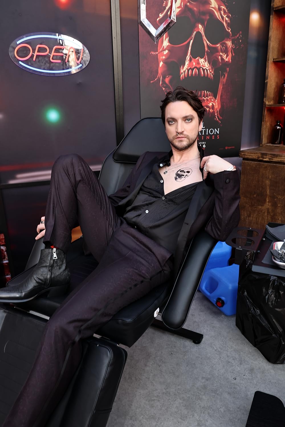 مقصد نهایی: خطوط خونی