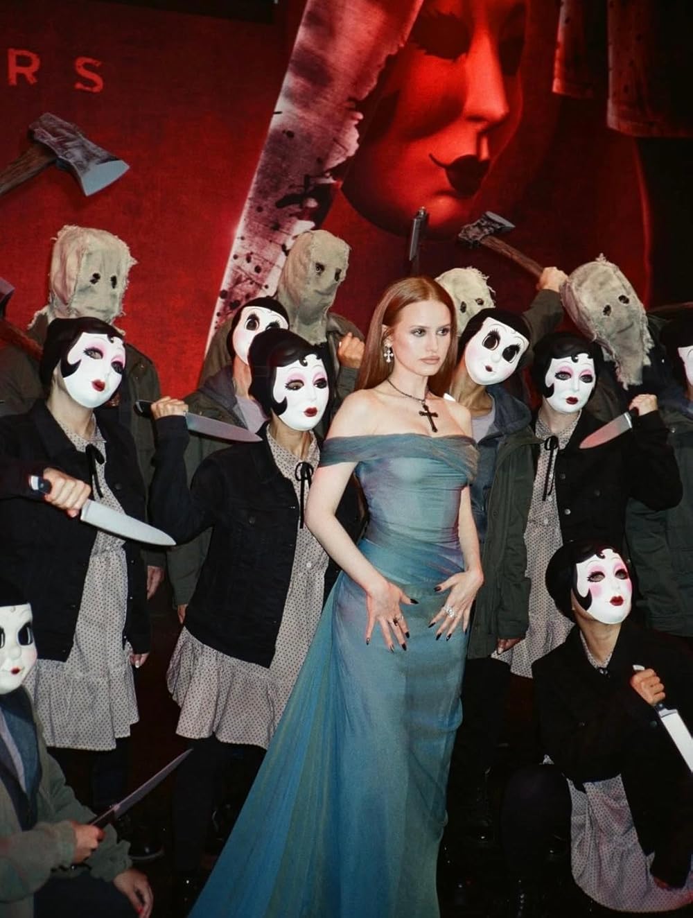 غریبه ها بخش ۲