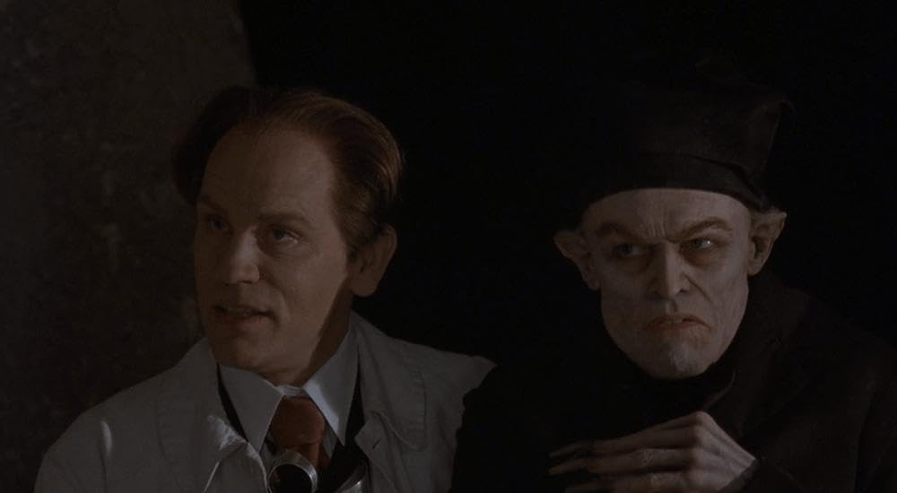 سایهٔ خون‌آشام