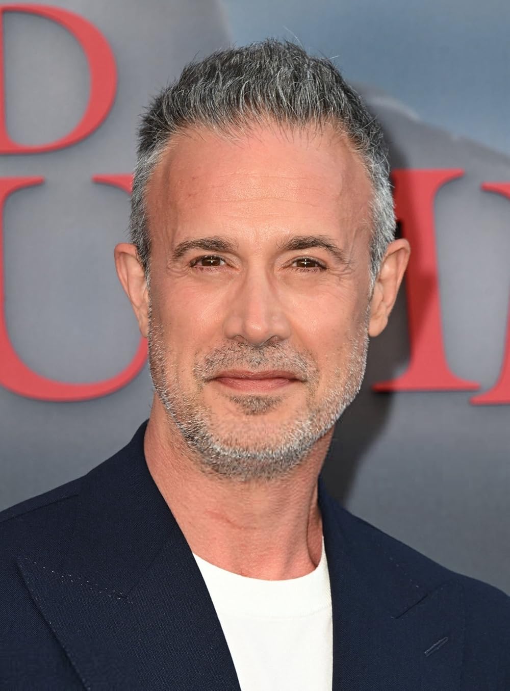 می‌دانم تابستان پیش چه کردی