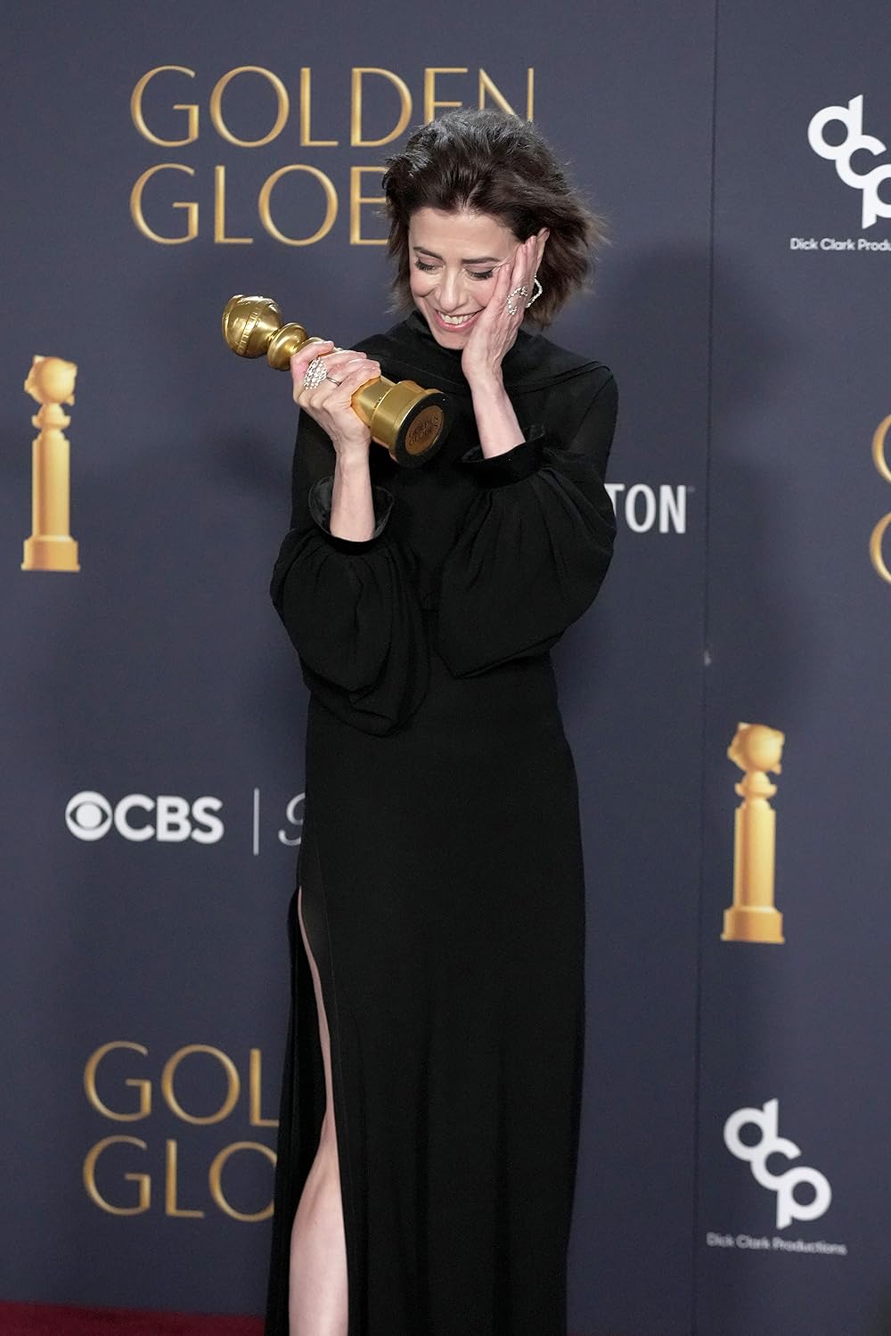 هنوز اینجا هستم