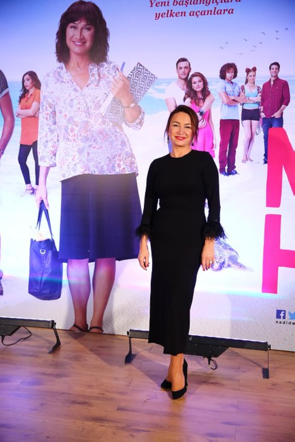 زندگی نادیده خانم