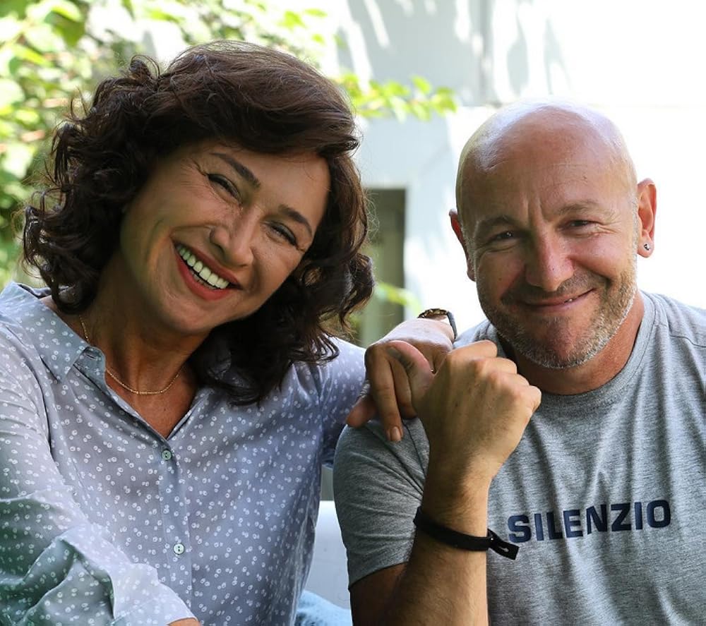 زندگی نادیده خانم