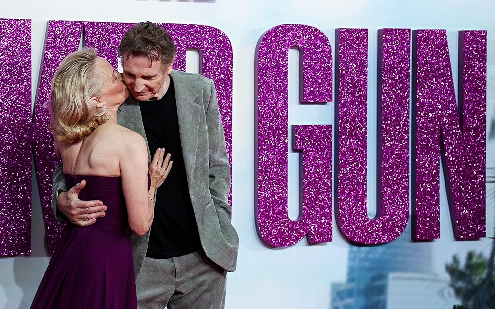 اسلحه برهنه