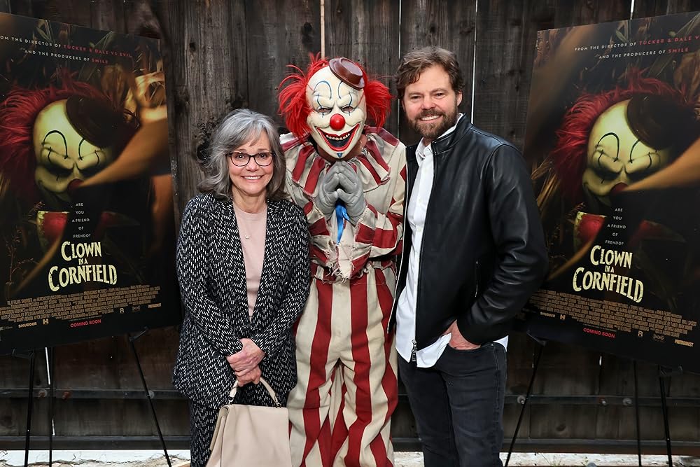 دلقک در مزرعه ذرت