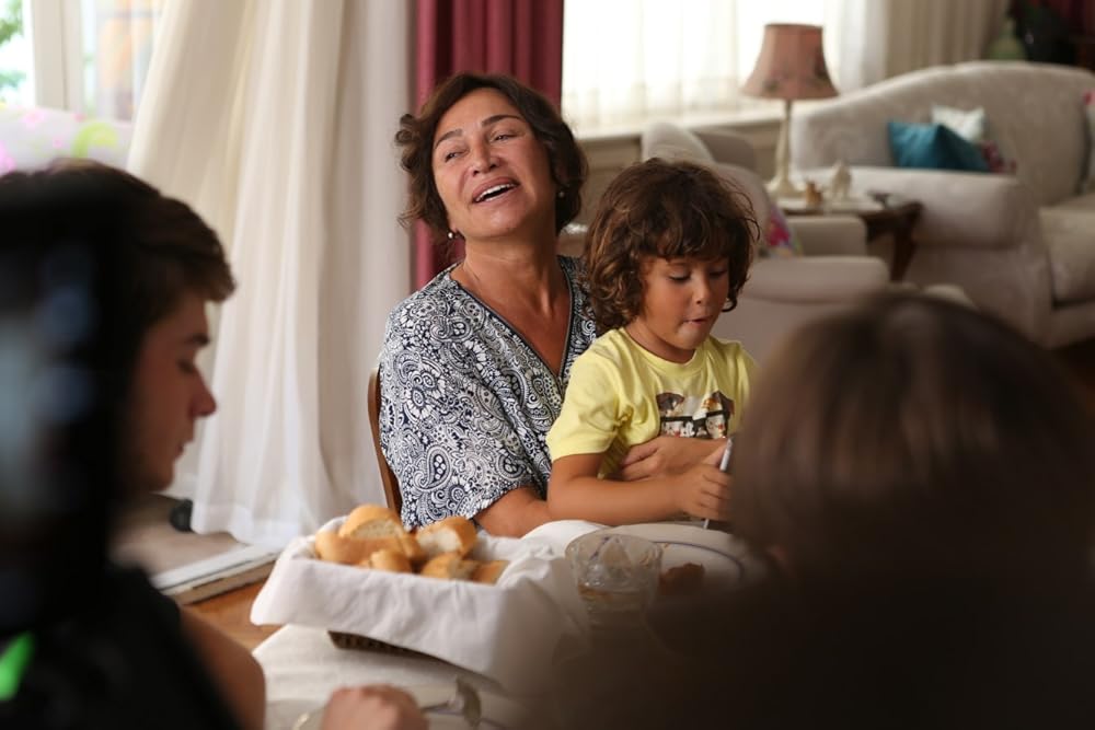 زندگی نادیده خانم