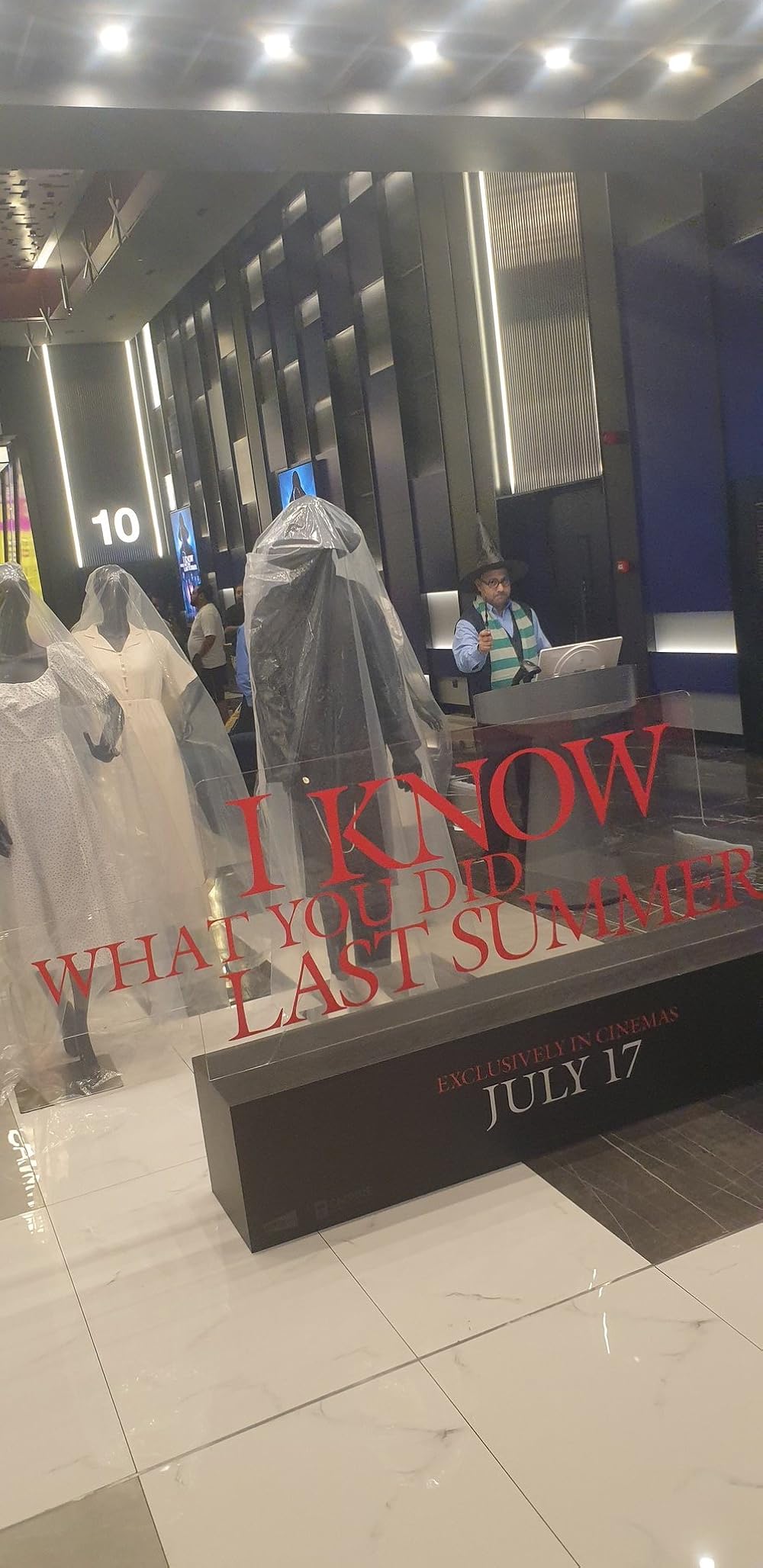 می‌دانم تابستان پیش چه کردی