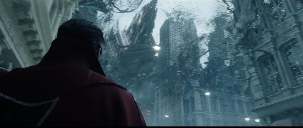 دکتر استرنج در چندجهانی جنون