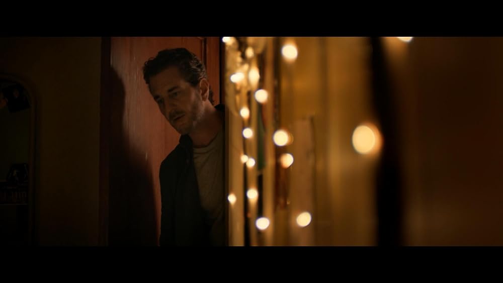 دلقک در مزرعه ذرت