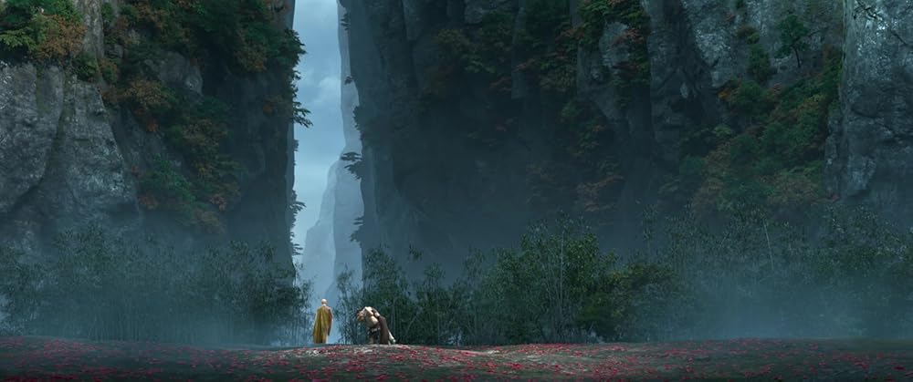 مار سفید: بر فراز آب