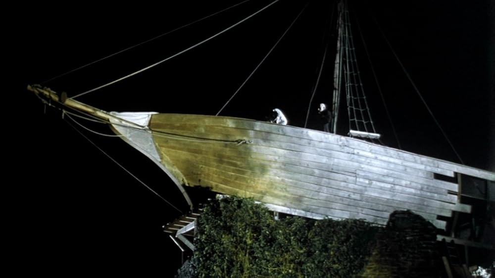 سایهٔ خون‌آشام