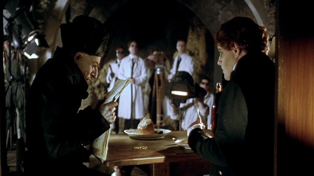 سایهٔ خون‌آشام