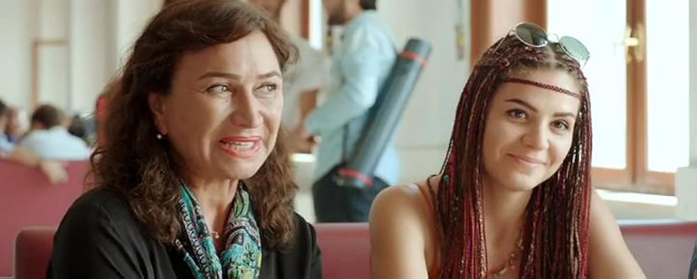 زندگی نادیده خانم