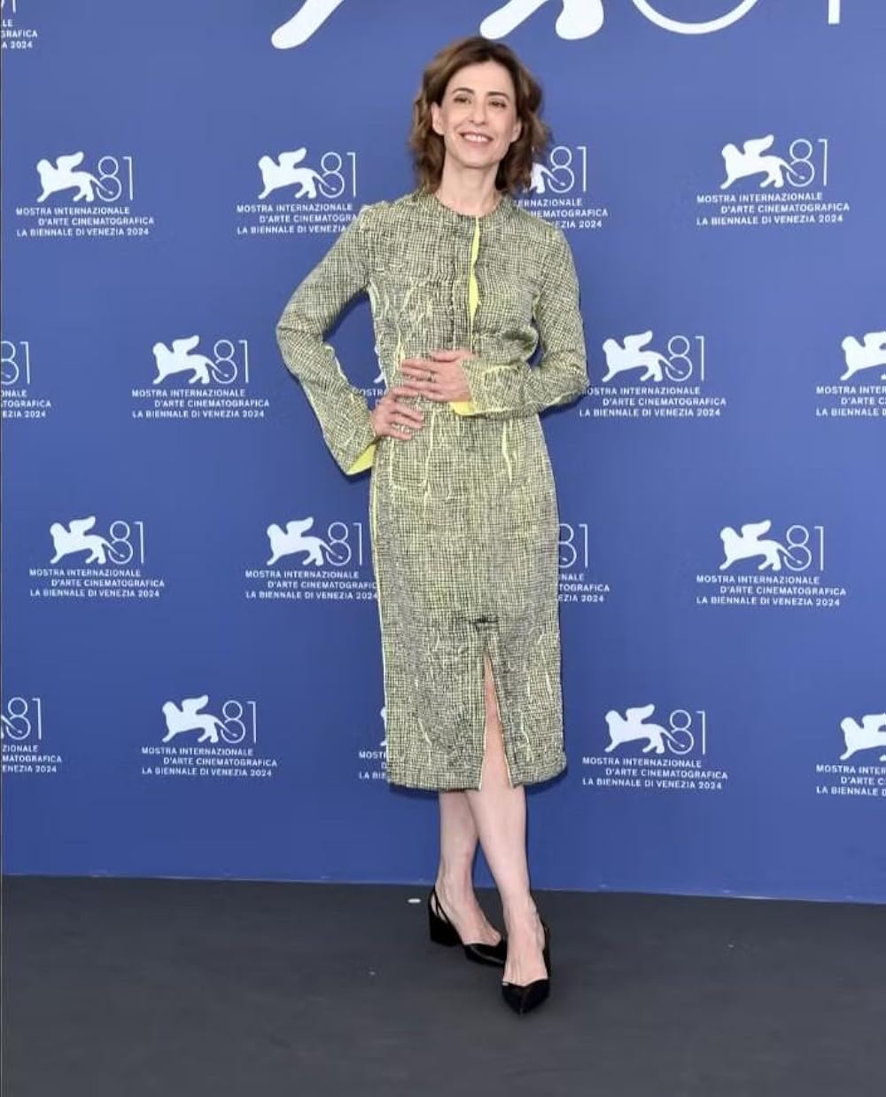 هنوز اینجا هستم