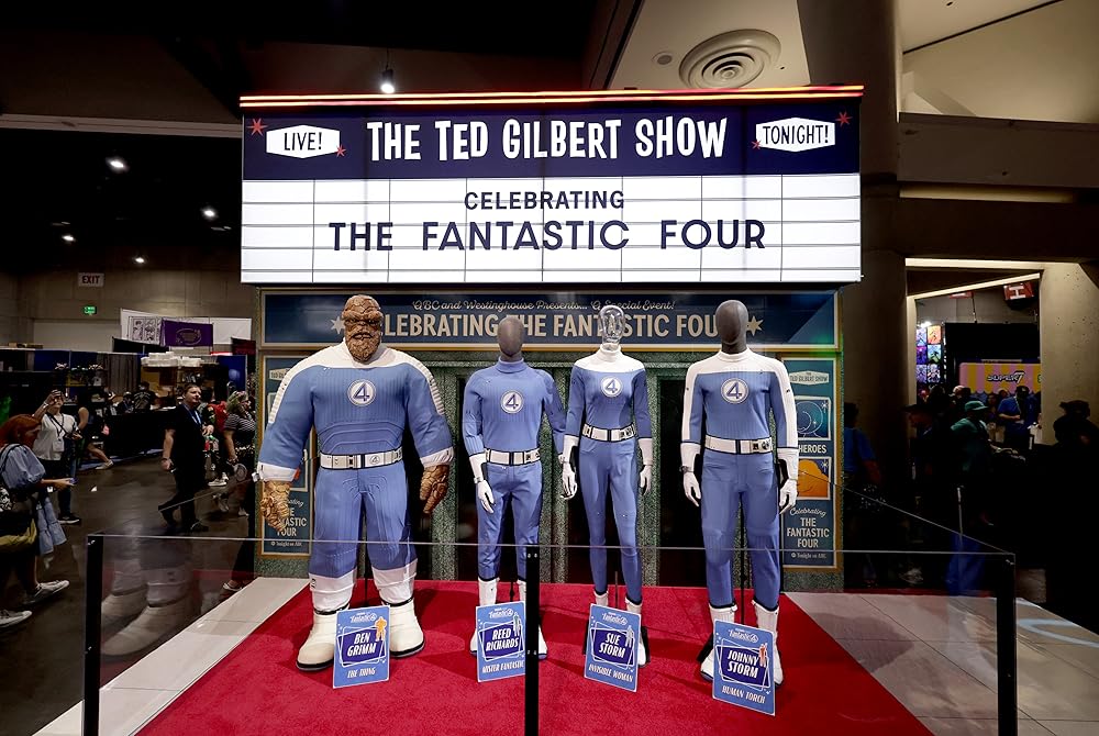 چهار شگفت‌انگیز: گام‌های نخست