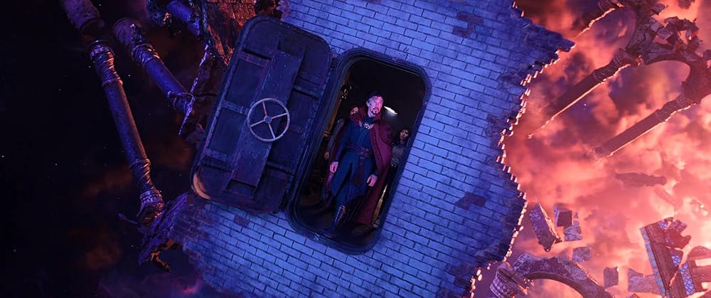 دکتر استرنج در چندجهانی جنون